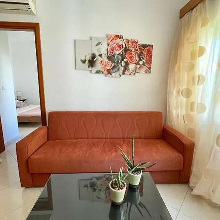 Aloe, Cozy Apt Garden View, 5' Away Appartement